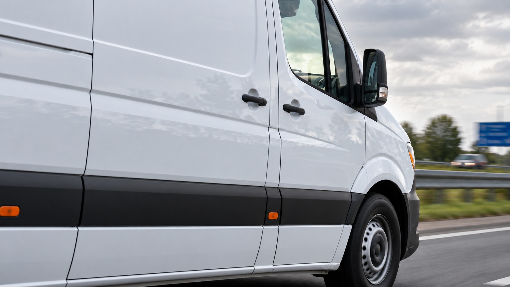 van een bedrijfswagen die door Nederland rijdt