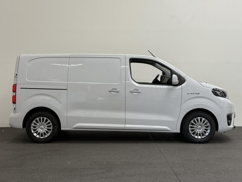 Toyota PROACE Electric Worker